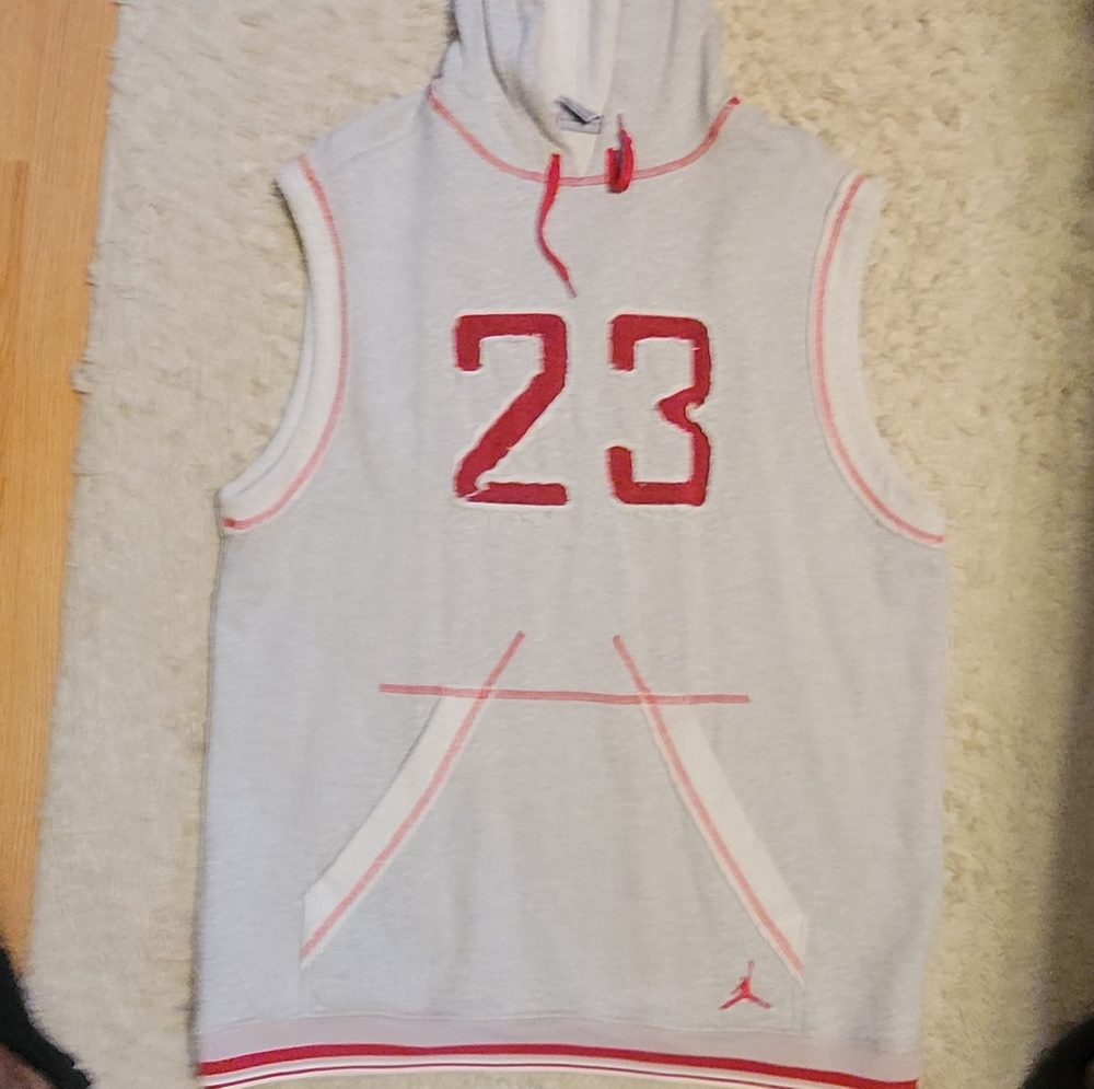 Jordan short sleeve hoodie